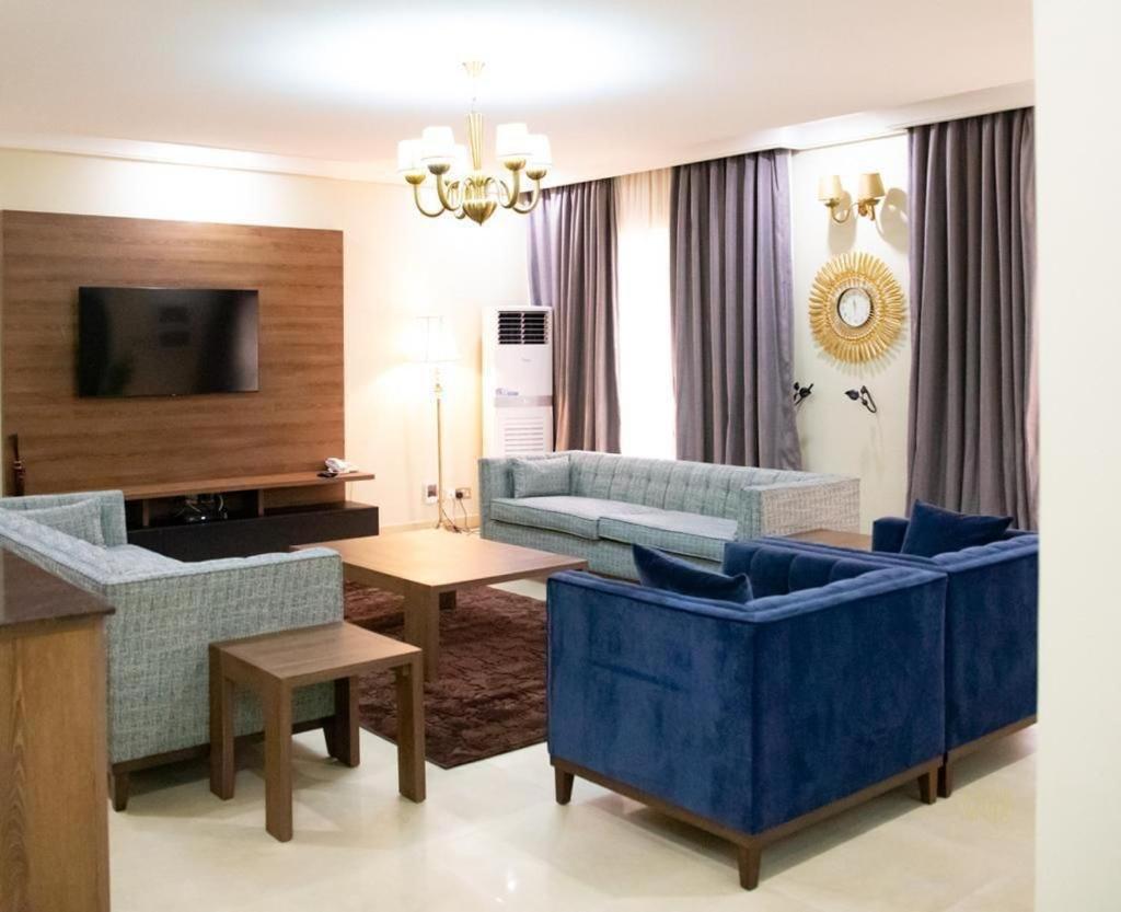 Metro Apartments Lagos Esterno foto